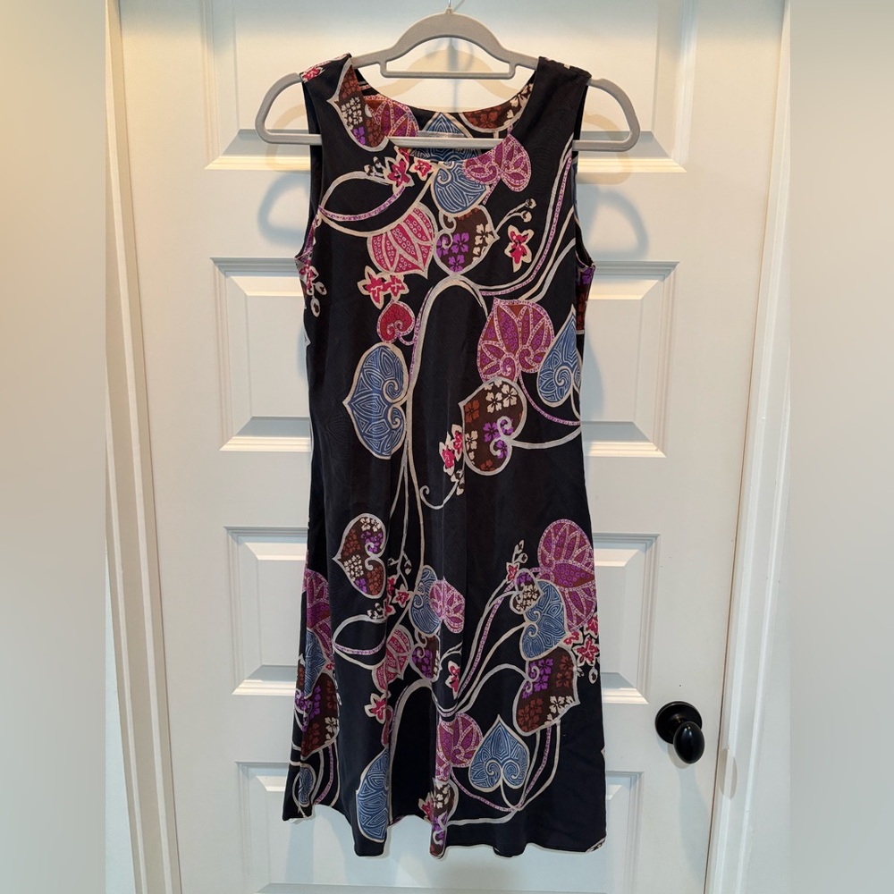 Hilo Hattie Floral Sleeveless Dress - Black and Purple